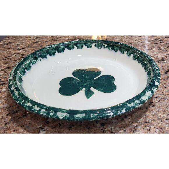 Green Clover Spongeware Pie Plate Pottery - 9" - Picture 3 of 16